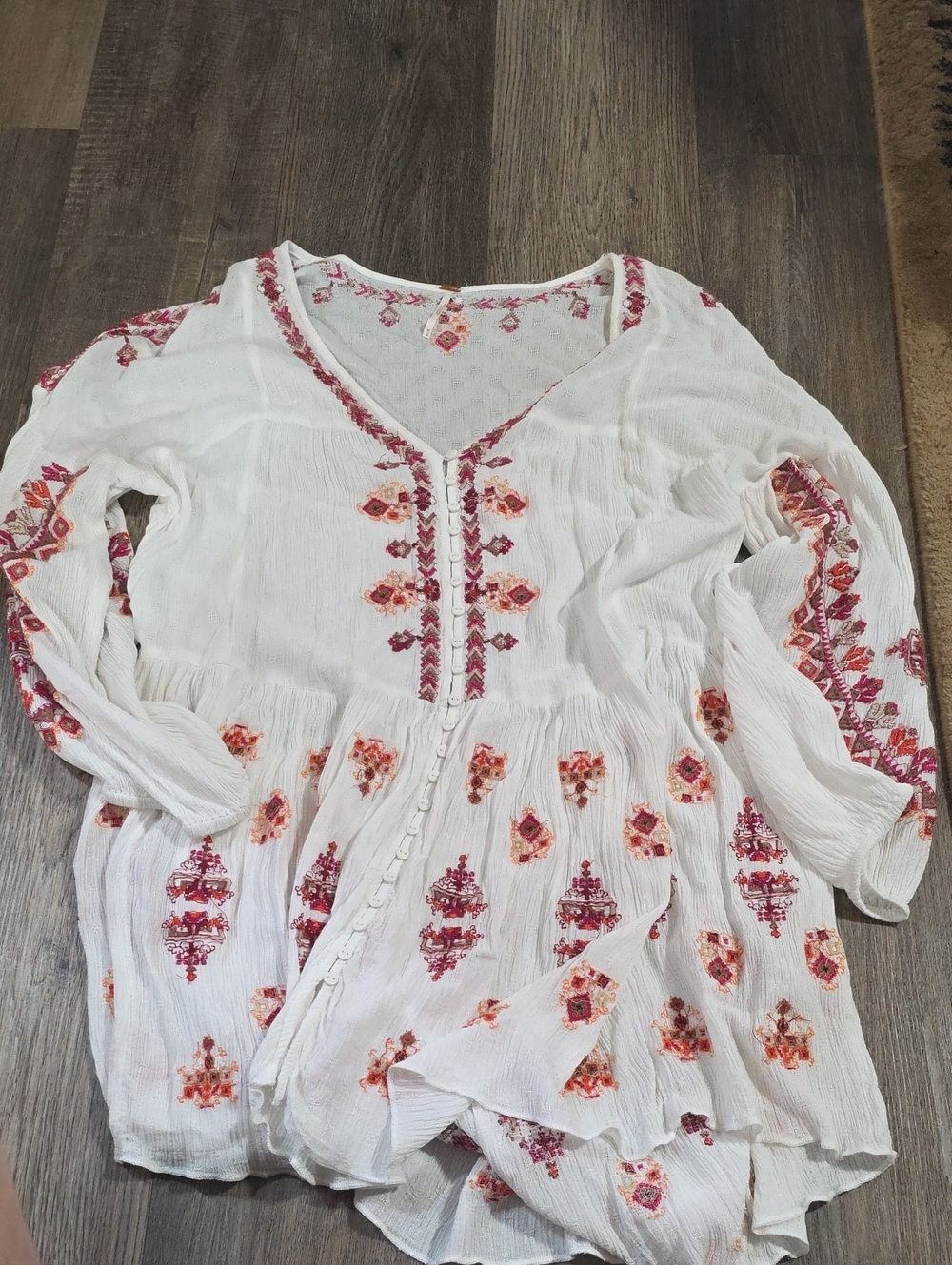 Free People White Embroidered V-Neck Tunic with Pink & Orange Accents. Ptp 24
